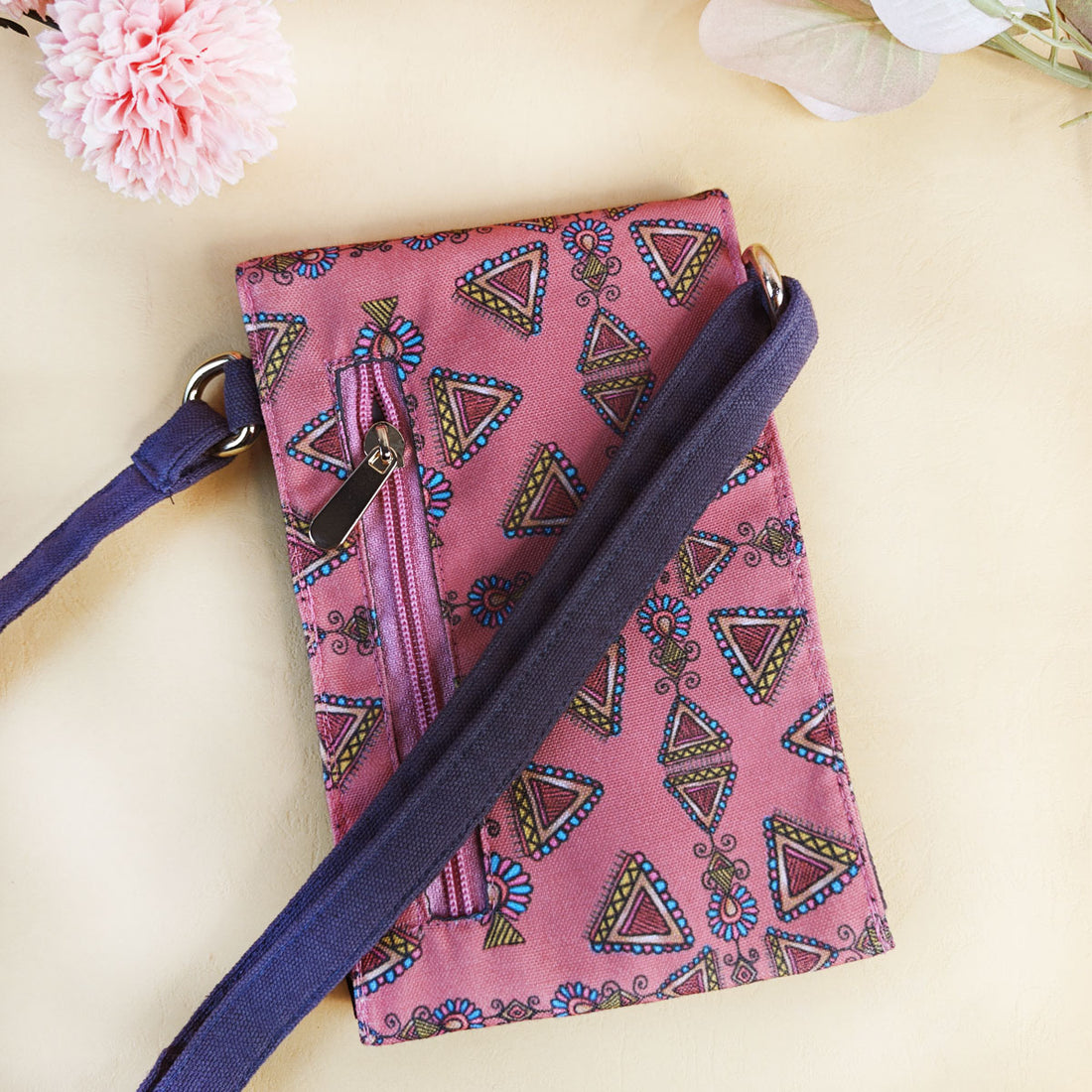 5 Pocket Sling-Maroon Triangle Godna Art