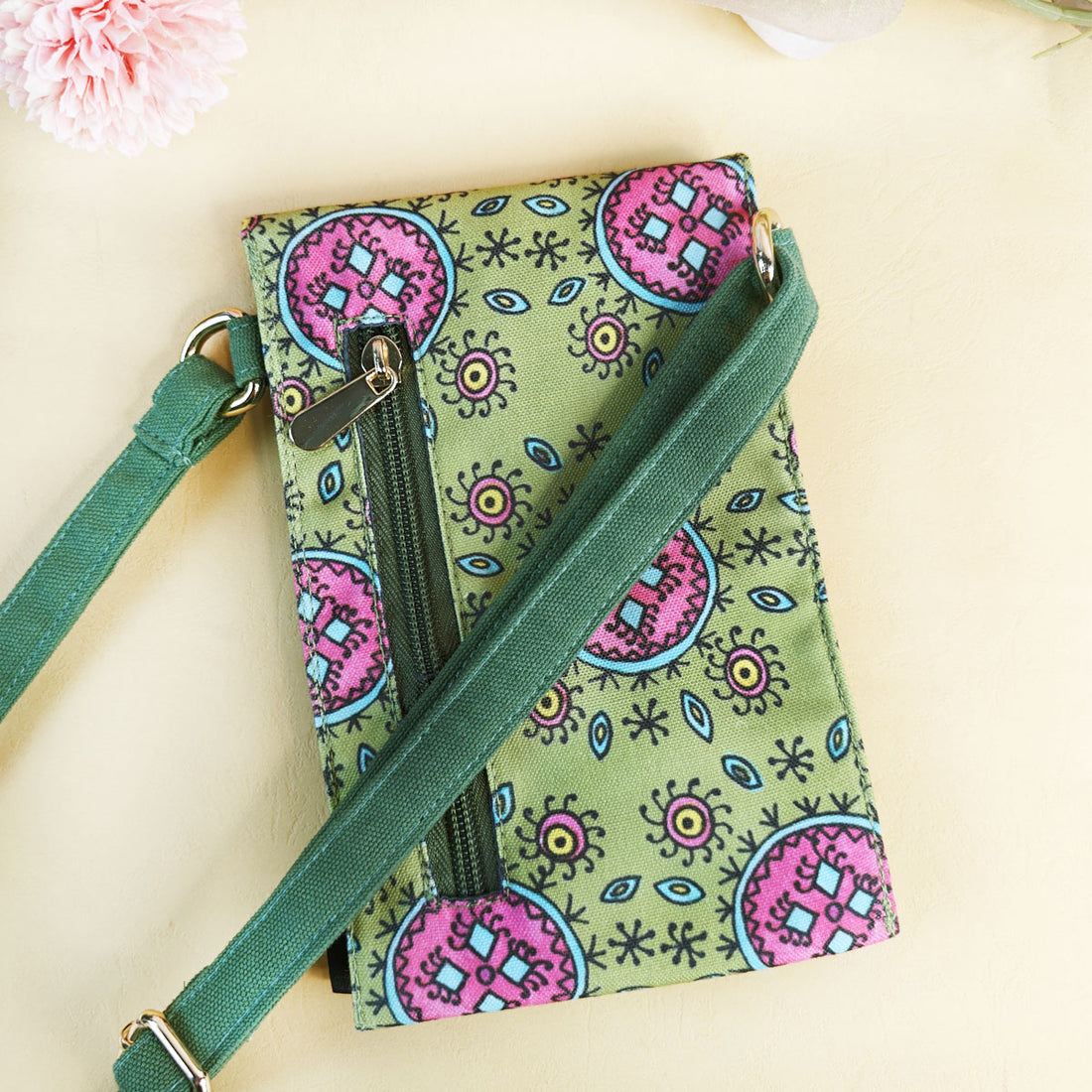 5 Pocket Sling-Green-Pink Godna Art