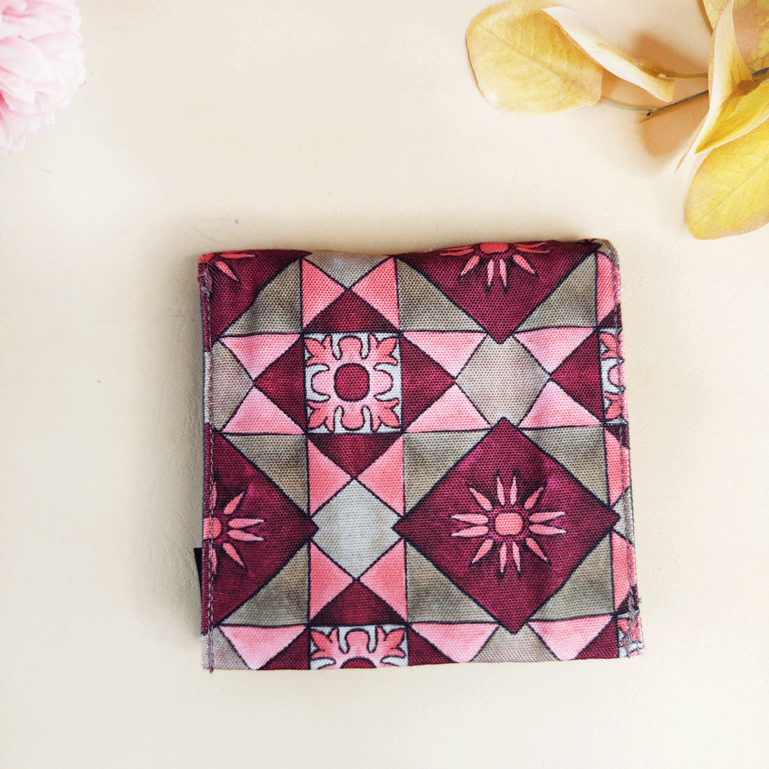 5 COMPARTMENT MINI WALLET-MAROON PEACH TILE