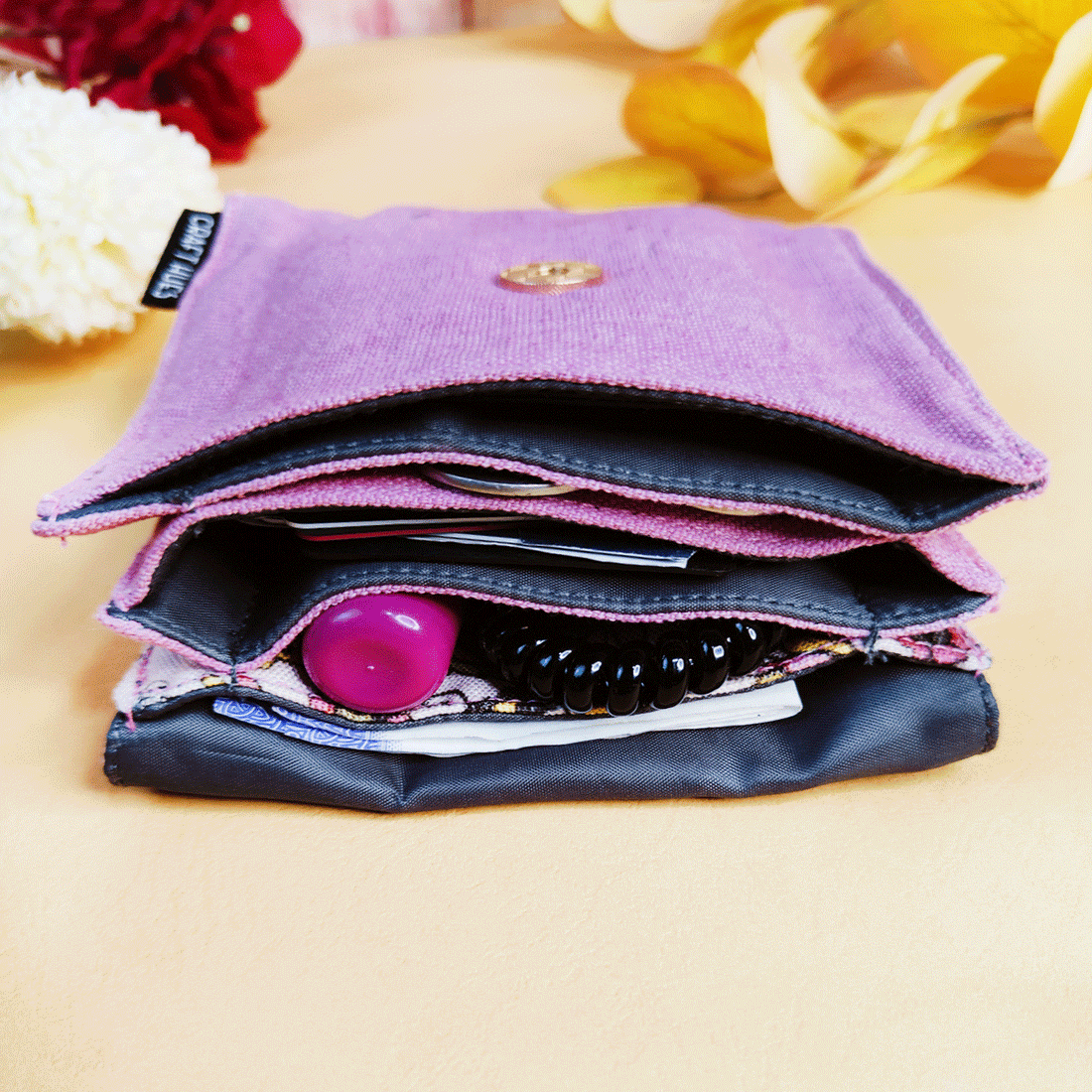 5 COMPARTMENT MINI WALLET-PINK AZTEC