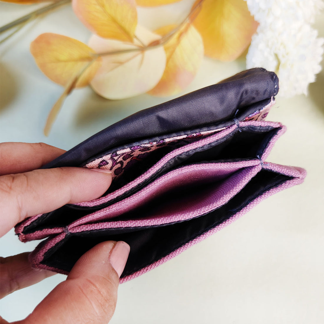 5 COMPARTMENT MINI WALLET- PURPLE SUZANI