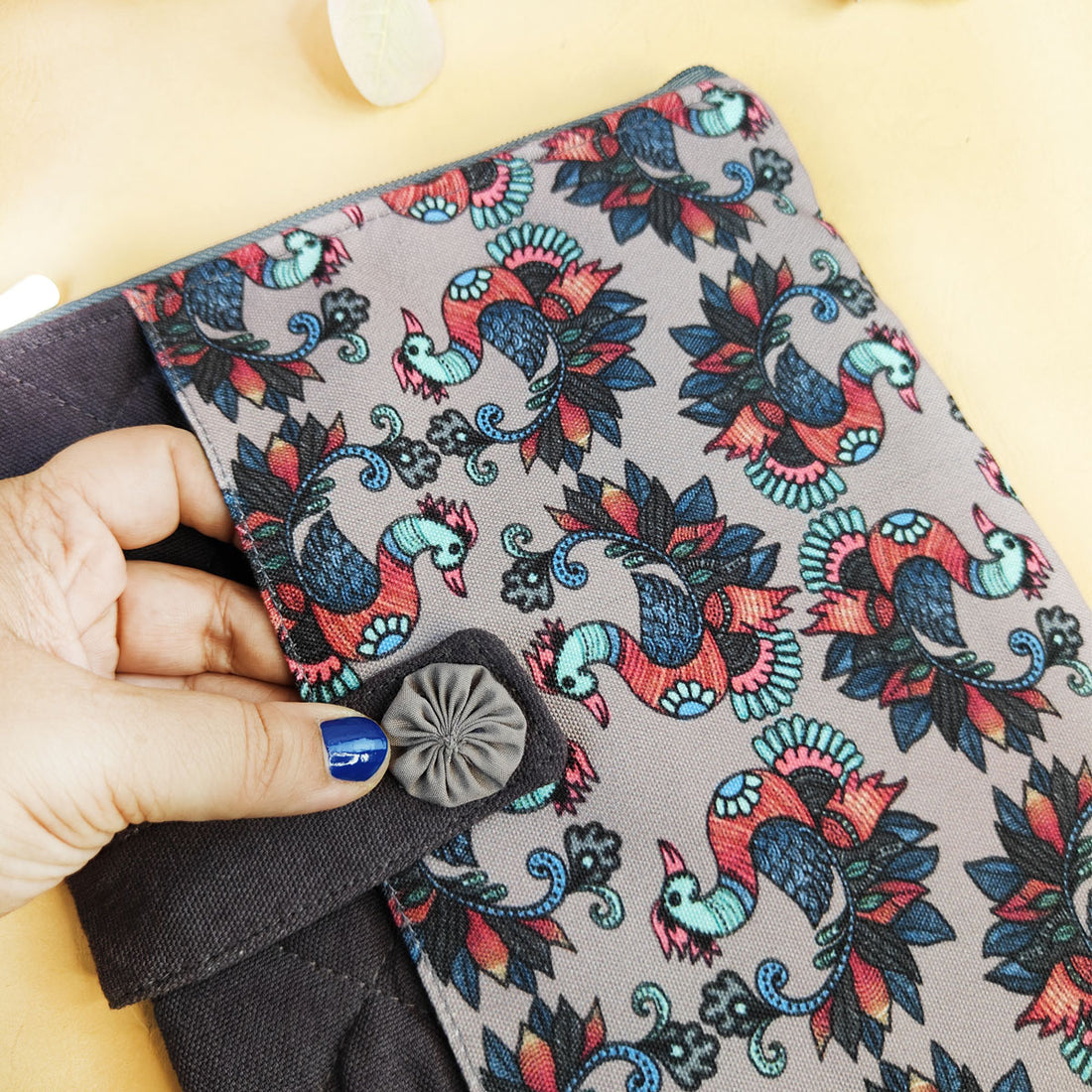Book Cover- Gond Grey Bird