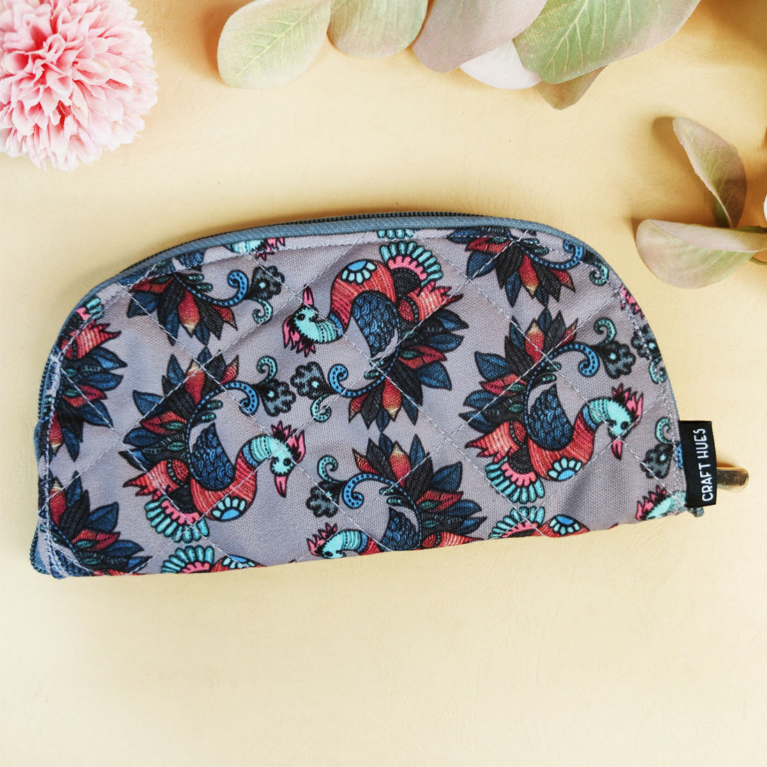 Curve Quilted Wallet- Gond Grey Bird