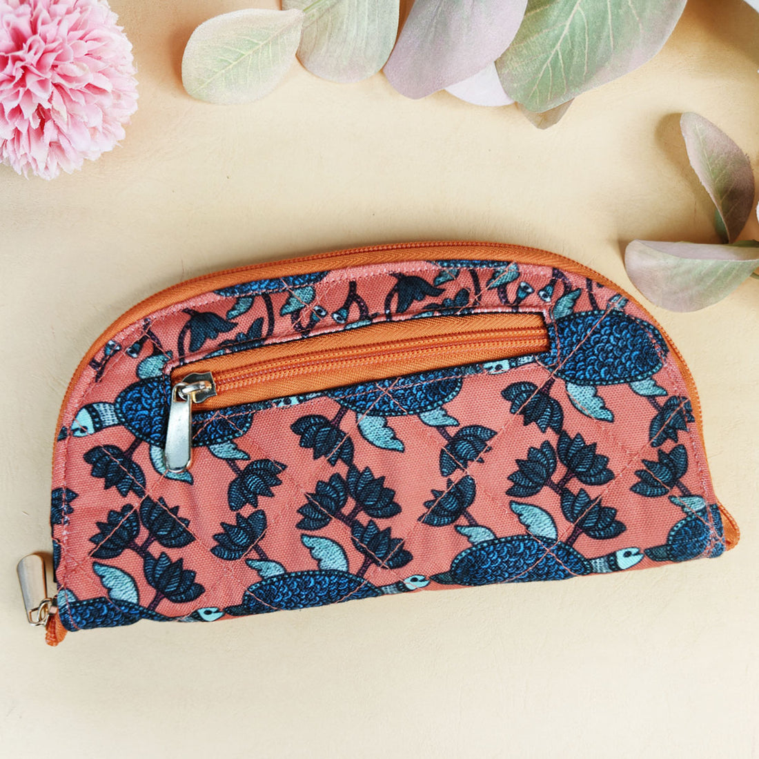 Curve Quilted Wallet- Gond Teal Turtle