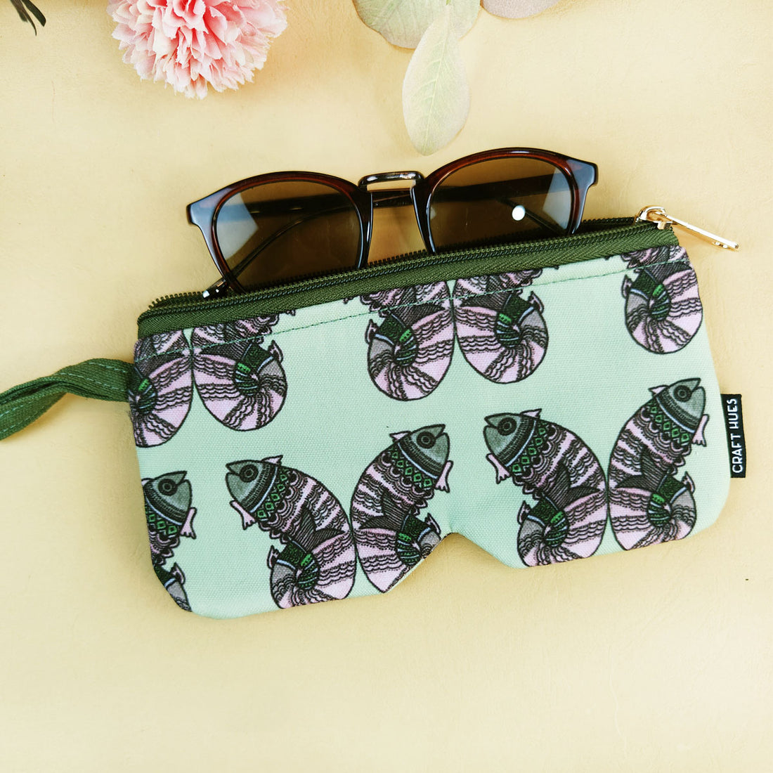 EyewearSunglass Case-Gond Green Fish