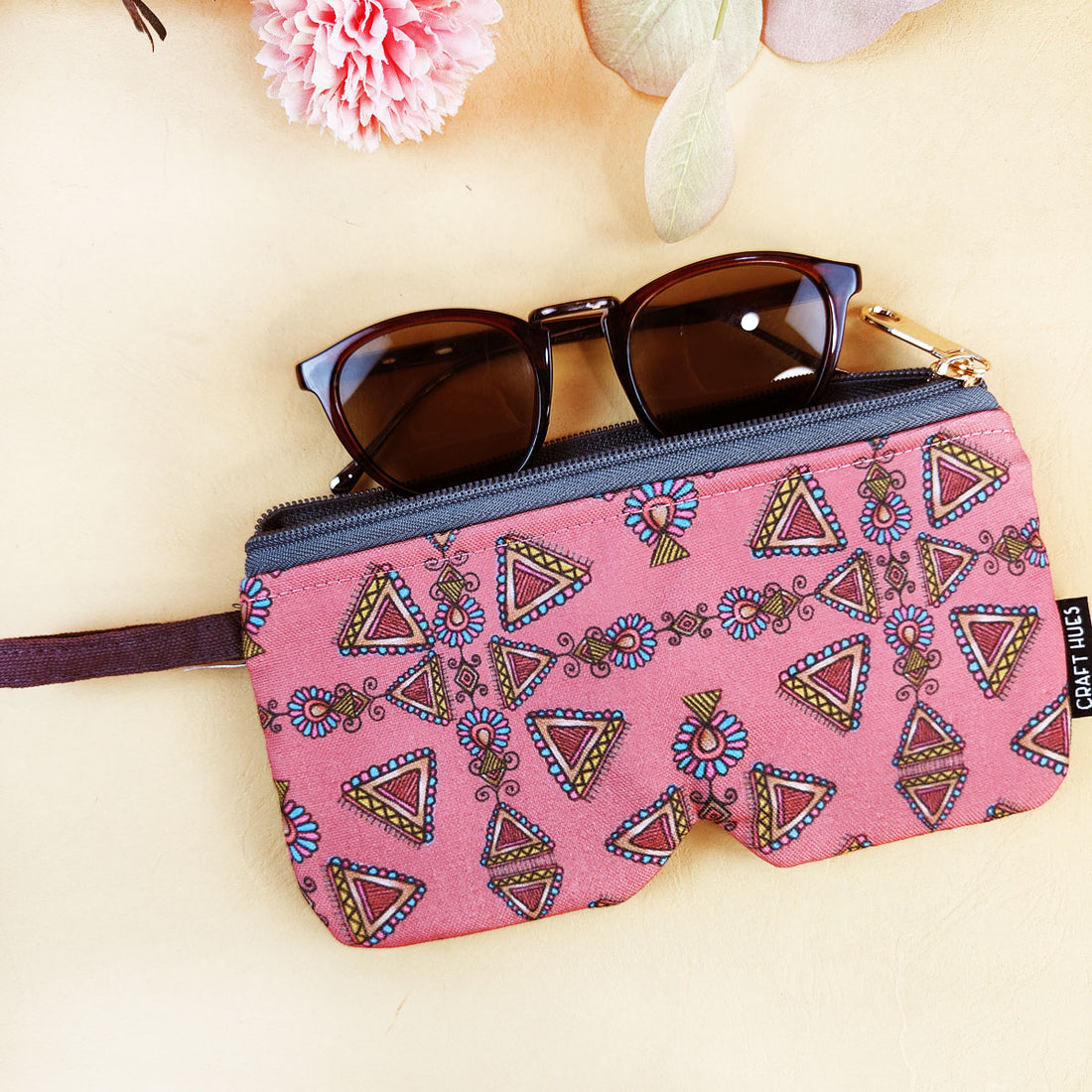 EyewearSunglass Case-Maroon Triangle Godna