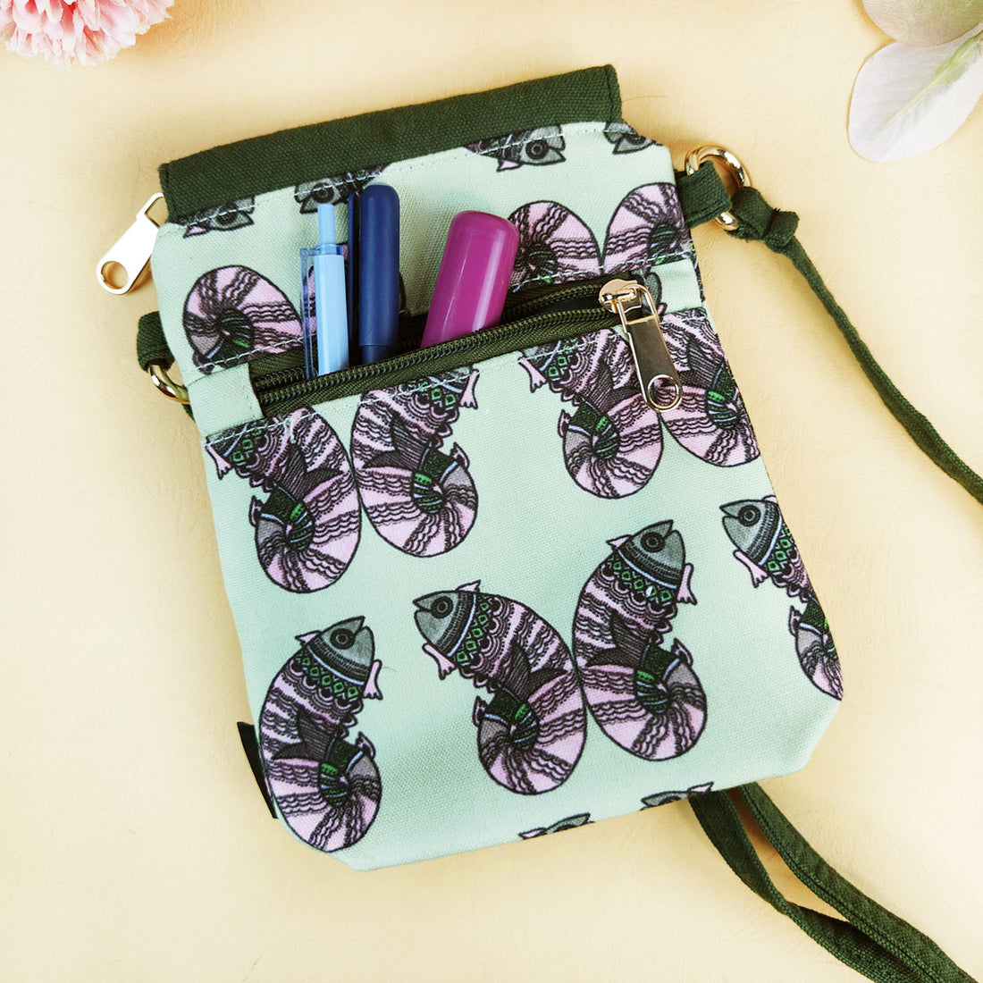 Flap Mobile Sling- Gond Green Fish