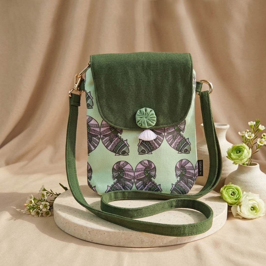 Flap Mobile Sling- Gond Green Fish