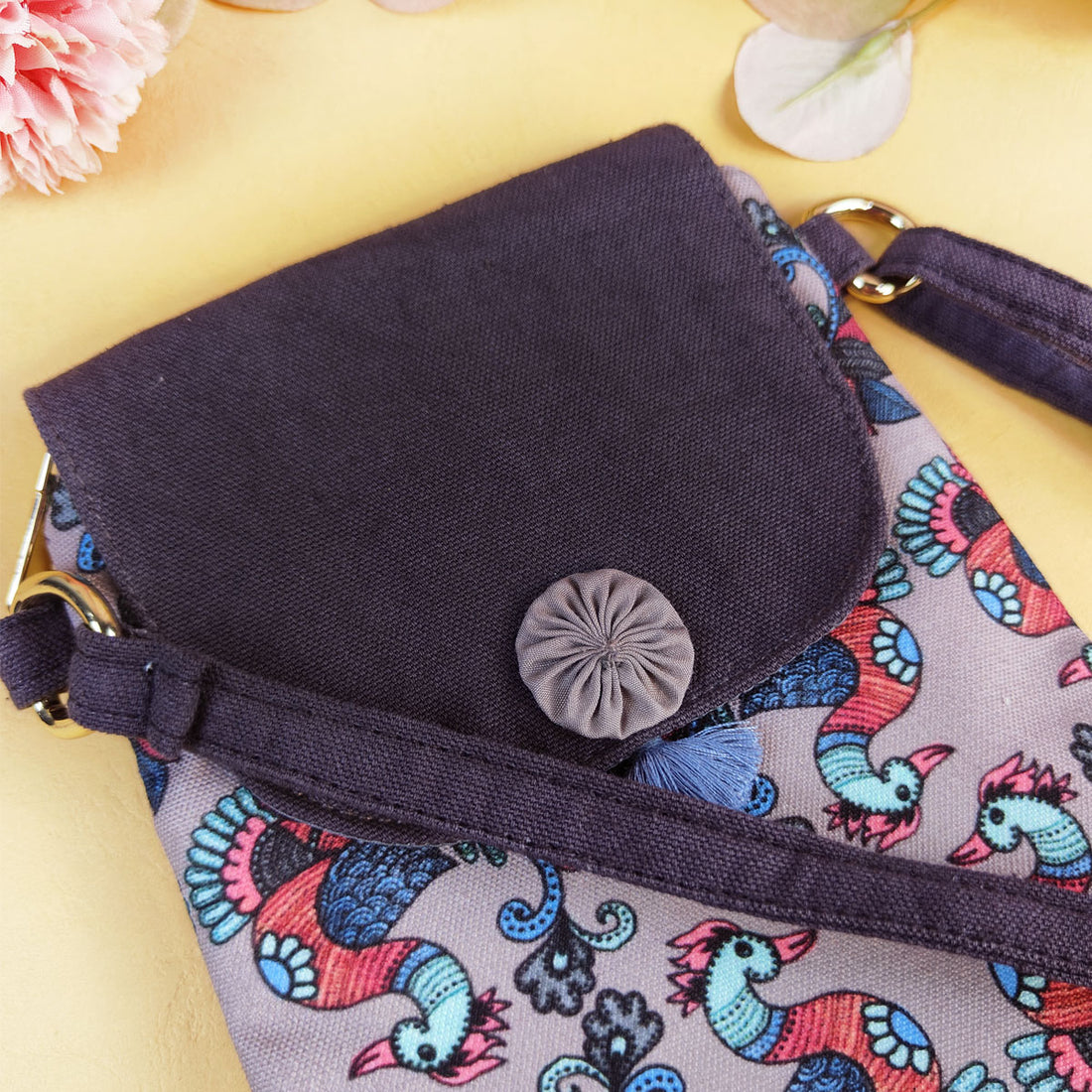 Flap Mobile Sling- Gond Grey Bird