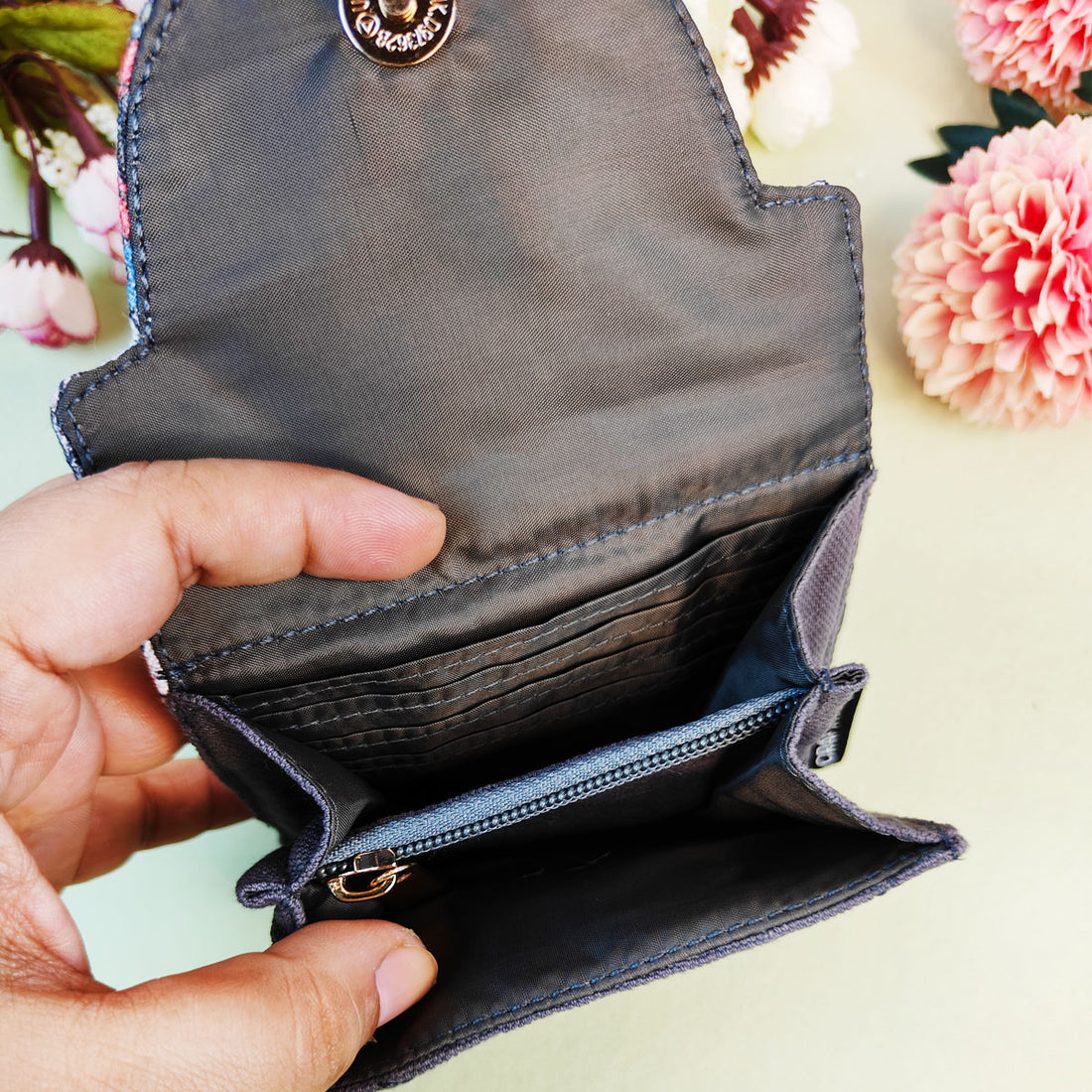 Curve Flap Mini Wallet-Grey Chakra
