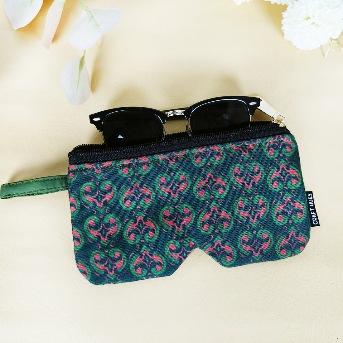 Eyewear/Sunglass Case-Red-Green Combo