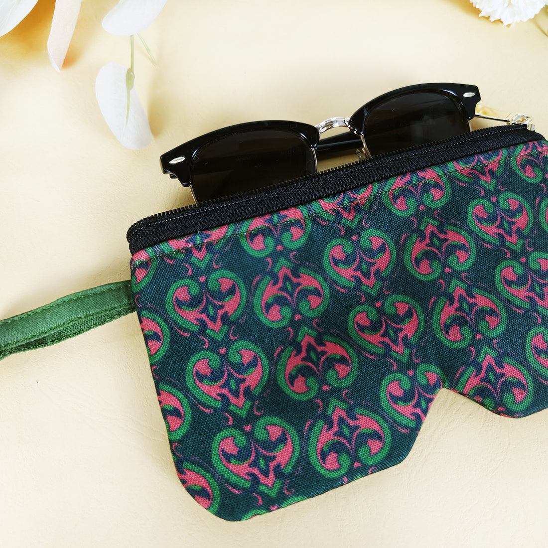 Eyewear/Sunglass Case-Red-Green Combo