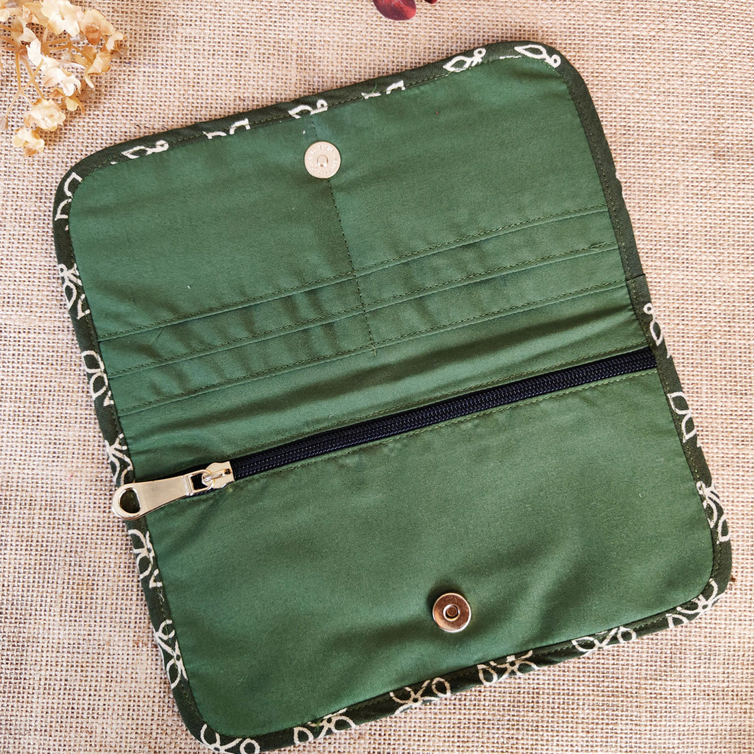 Green Leaf Book Wallet