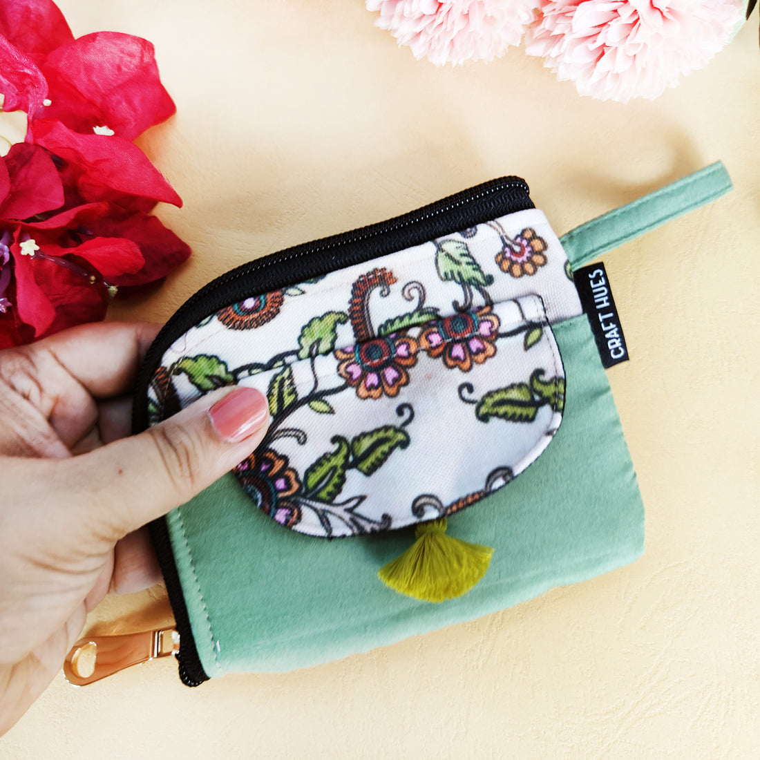 Curve Mini Wallet- Kalamkari Green Bel